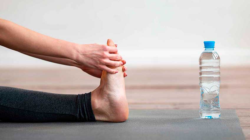 Ejercicios para despertar el Cuerpo Rotando con Manu Yoga de Vida